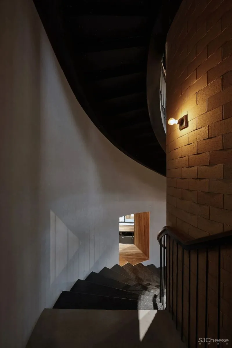 吕永中:朵云书院·戏剧店