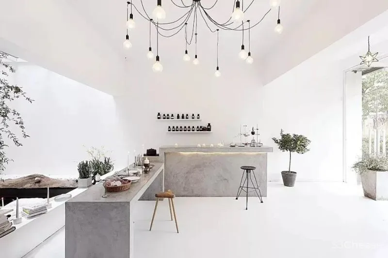 90后独居男生和他1500m²的极简住宅