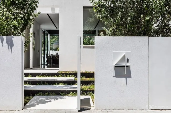 以色列的极简主义黑白美学 Raz Melamed新作