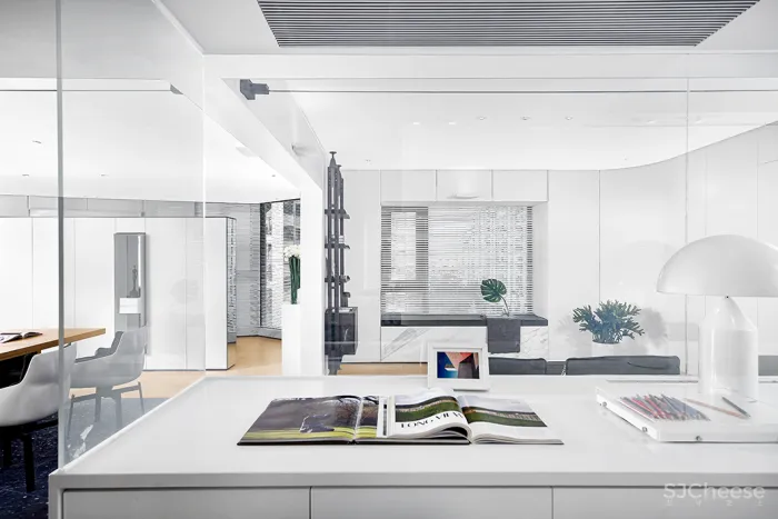 200㎡ 开放式大平层,极简黑白灰 · 讲述留白的艺术!