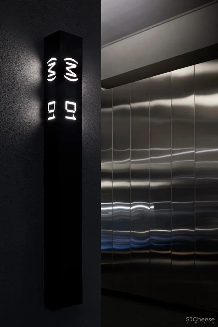 超未来主义健身房,动态数字装置营造充满活力的氛围