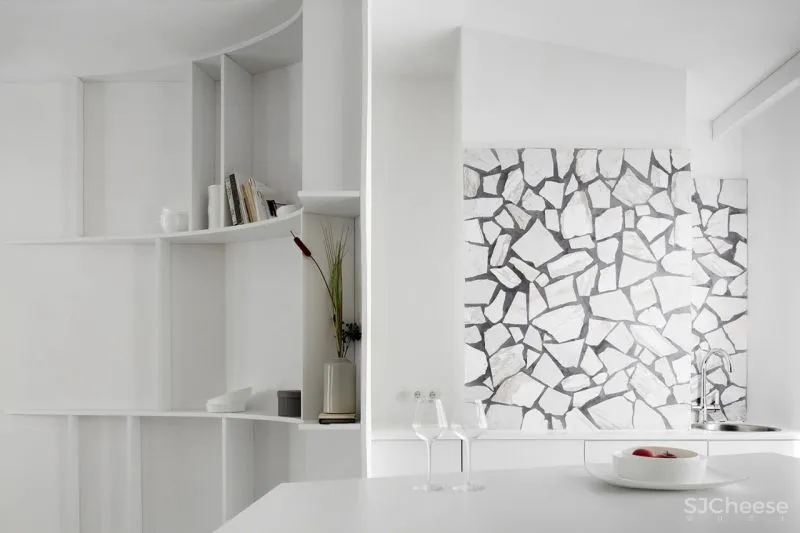 70㎡女生单身公寓，白色至上，前卫时尚