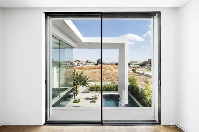 以色列的极简主义黑白美学 Raz Melamed新作