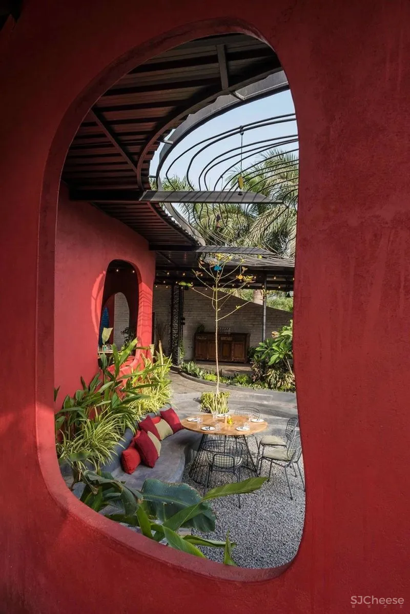 “下沉式”庭院来袭,比传统院子更实用!