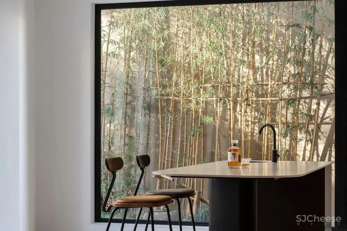 展 小 宁 苏州 500m² 极简大宅,治愈的家!