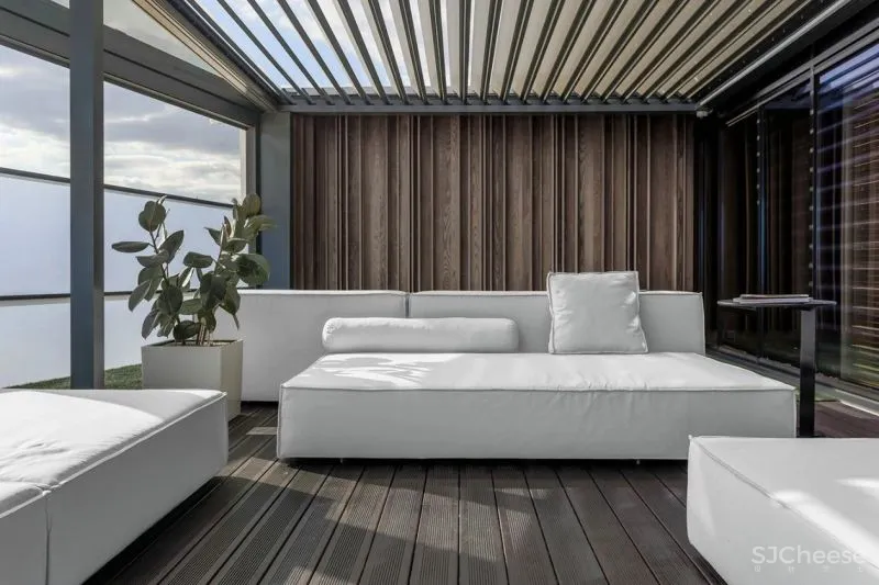 320㎡天然色系，与大海的颜色产生共鸣和交融