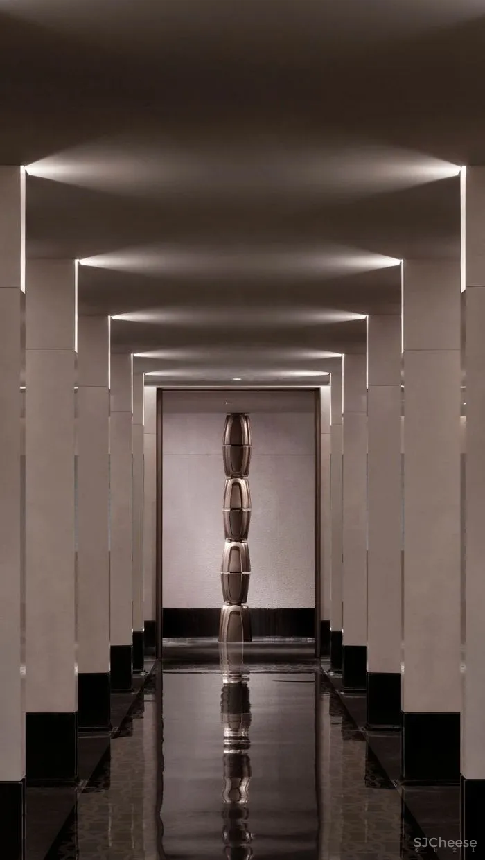 琚宾最新力作 重庆最高豪宅地标:江北嘴「国际金融中心A ONE」营销中心