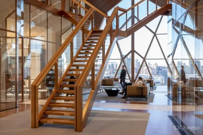 Foster Partners新作落成，蜂窝状外立面让人耳目一新！