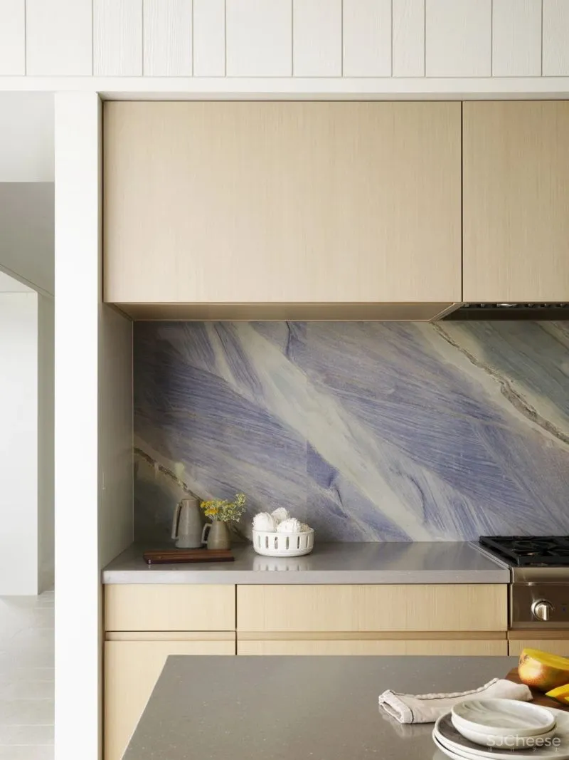 更现代和极简主义的生活方式 Walker Warner