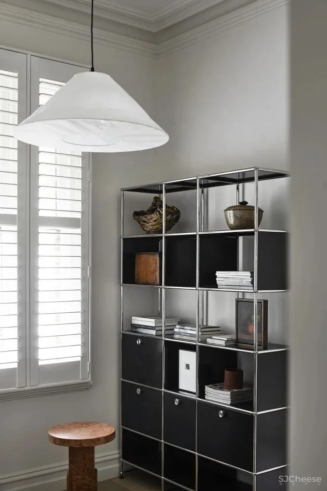 看惯了金碧辉煌的豪宅,怀念这种朴素的简约风