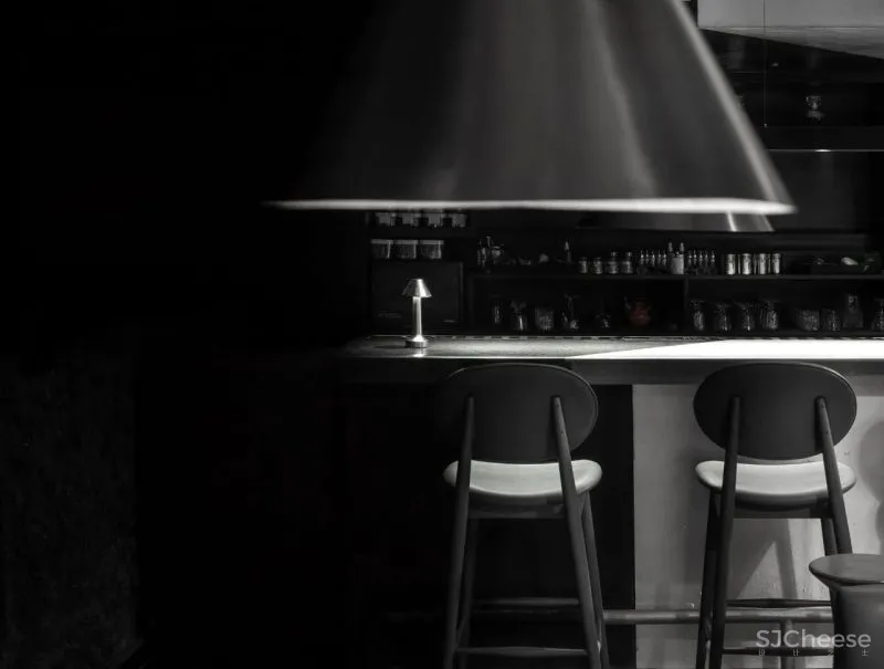 RENESA ARCHITECTURE新作|暗黑式混凝土结构