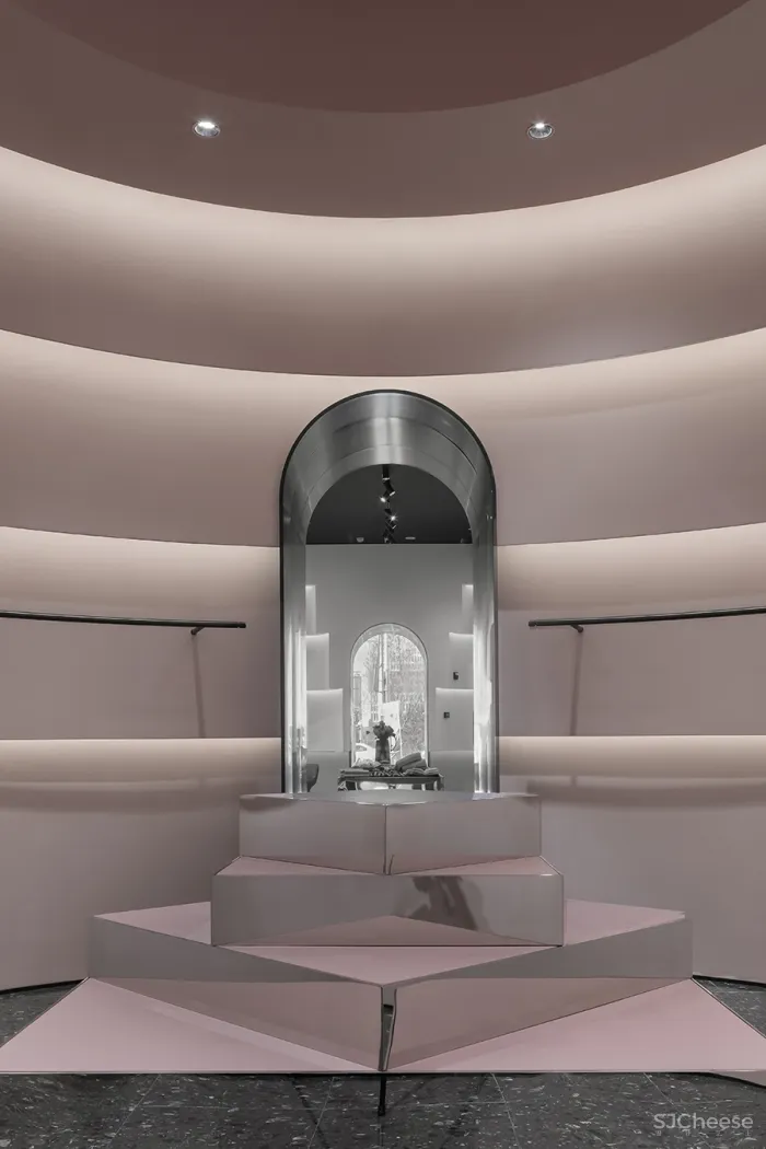 留白设计 • AURDUO|沙漠之城,峡谷语言地有趣融合