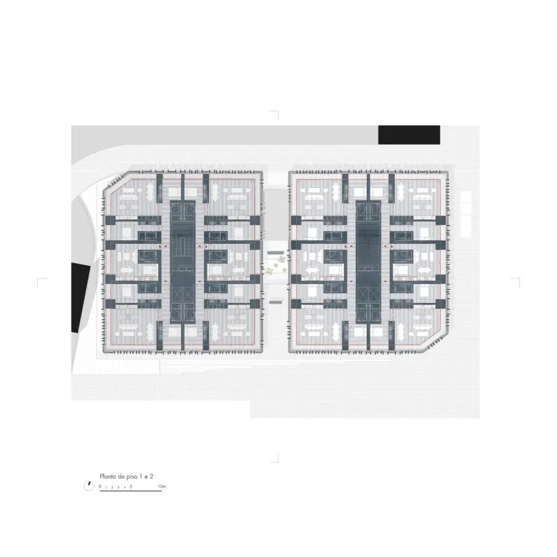 用20,000块陶瓷做外立面的公寓楼,内部却是极简的精装标准