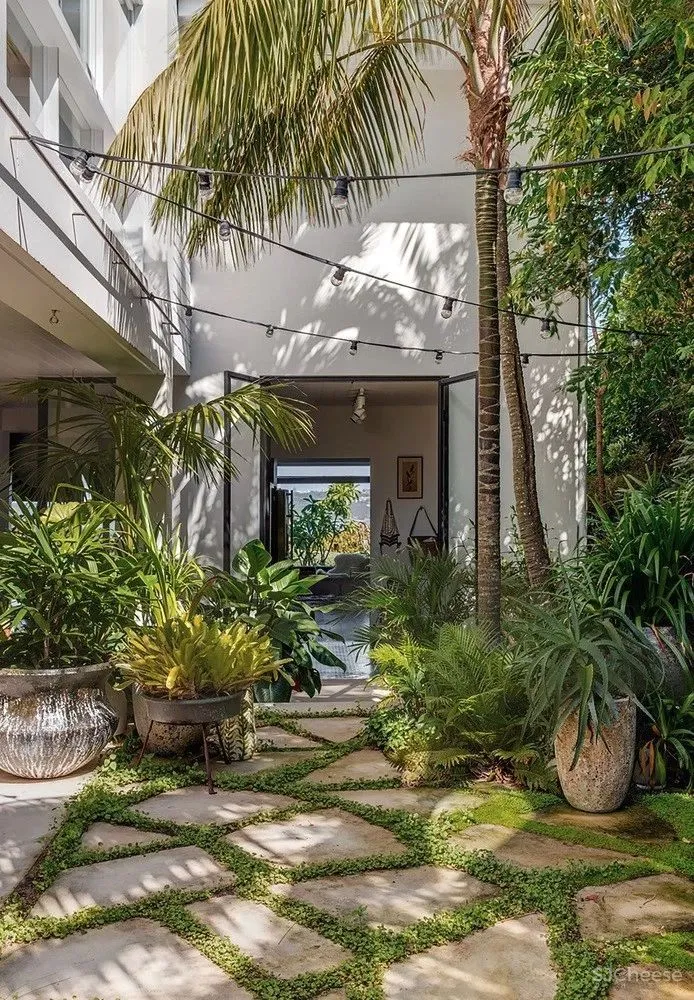 “下沉式”庭院来袭,比传统院子更实用!