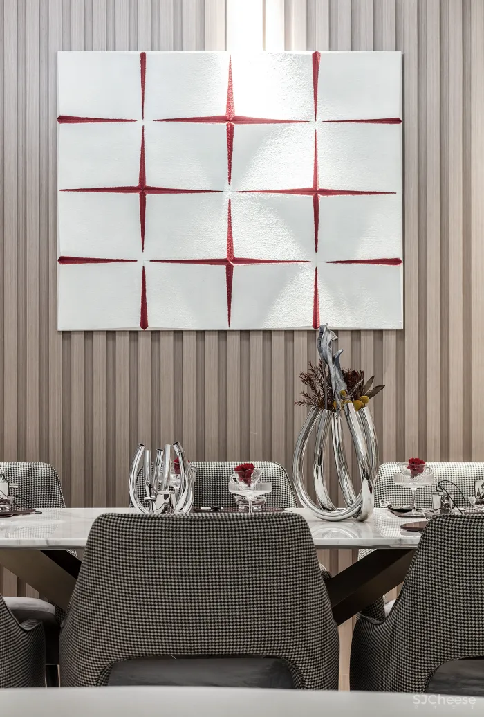 【香港方黄集团新作 】静谧无忧桃花源vs烈艳蓝金Dior