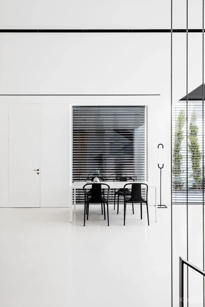 以色列的极简主义黑白美学 Raz Melamed新作