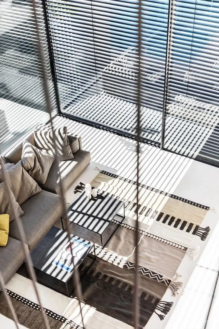 以色列的极简主义黑白美学 Raz Melamed新作