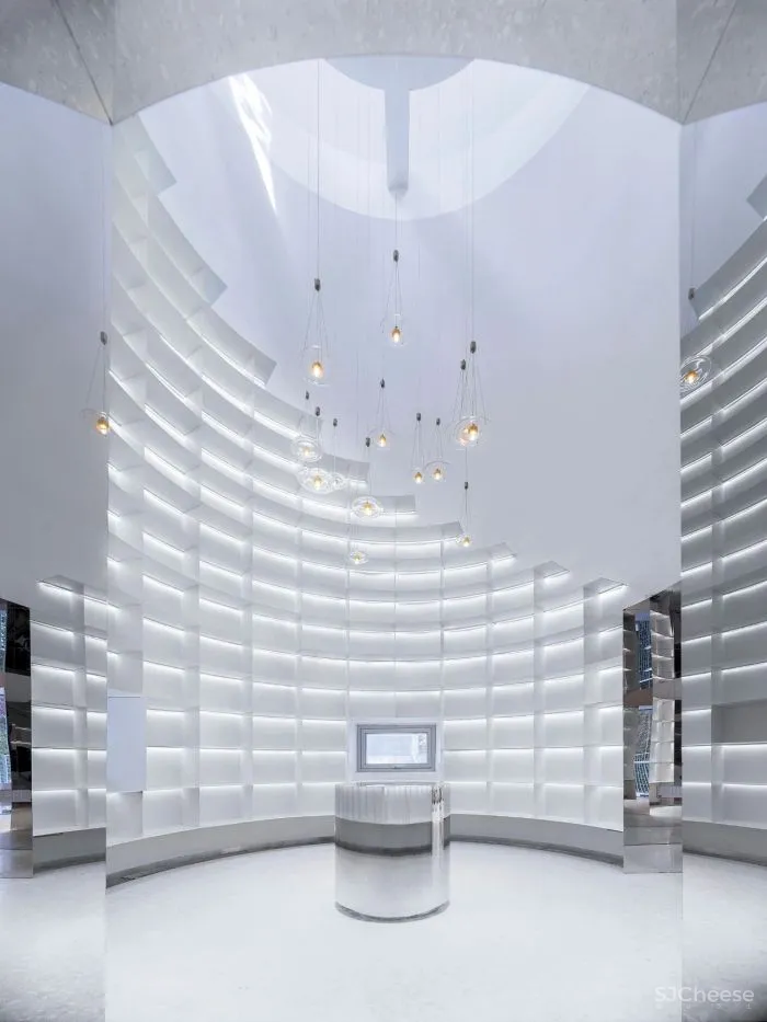 读书日,来看这座在筒仓中新生的书店