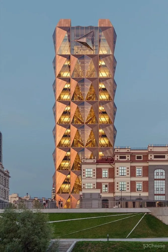 Foster Partners新作落成，蜂窝状外立面让人耳目一新！