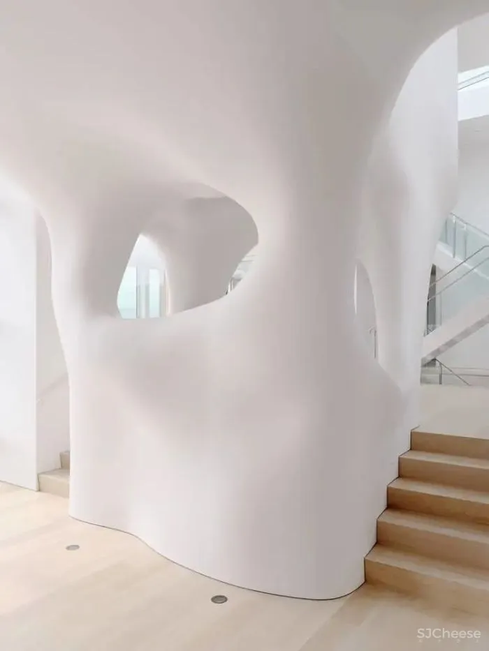 他们的家被改造成了一个能融化的盒子?