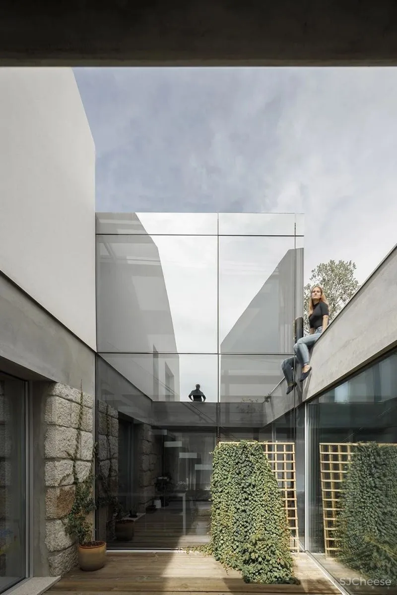 寂静深处有人家 葡萄牙贡多马尔CASA RIO住宅