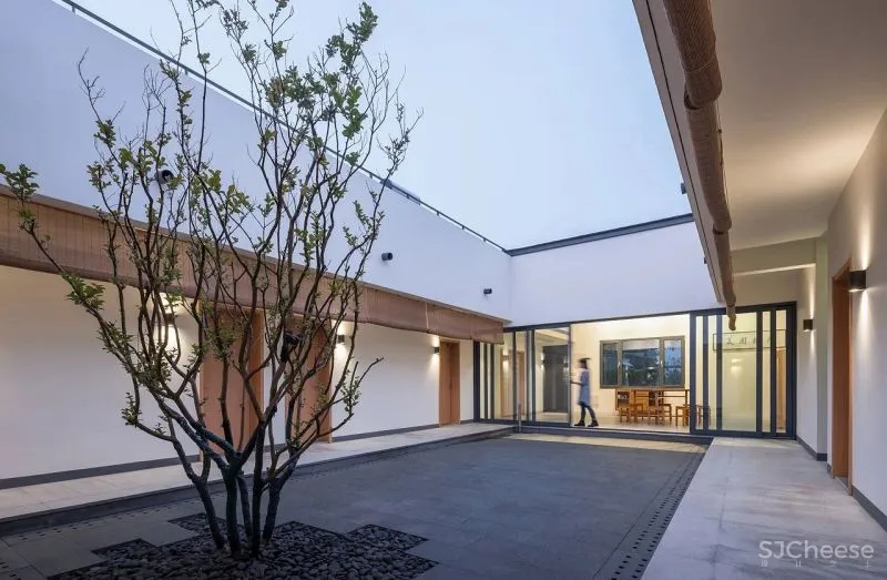 稻田里的家 园中有屋,屋中有院