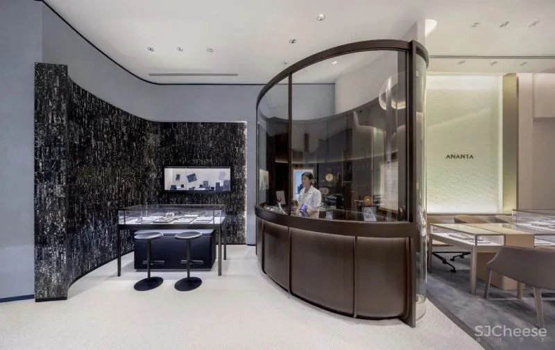 泰国珠宝品牌Ananta Jewelry