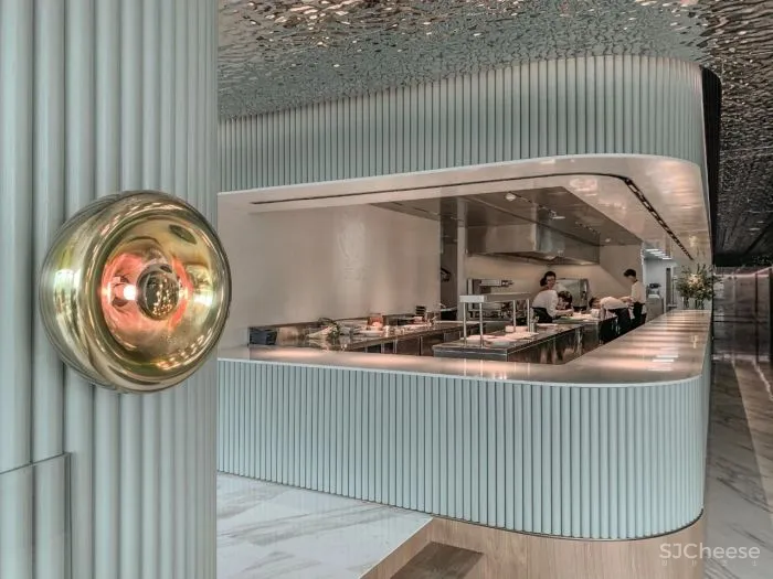 餐厅设计宁静舒缓似河流