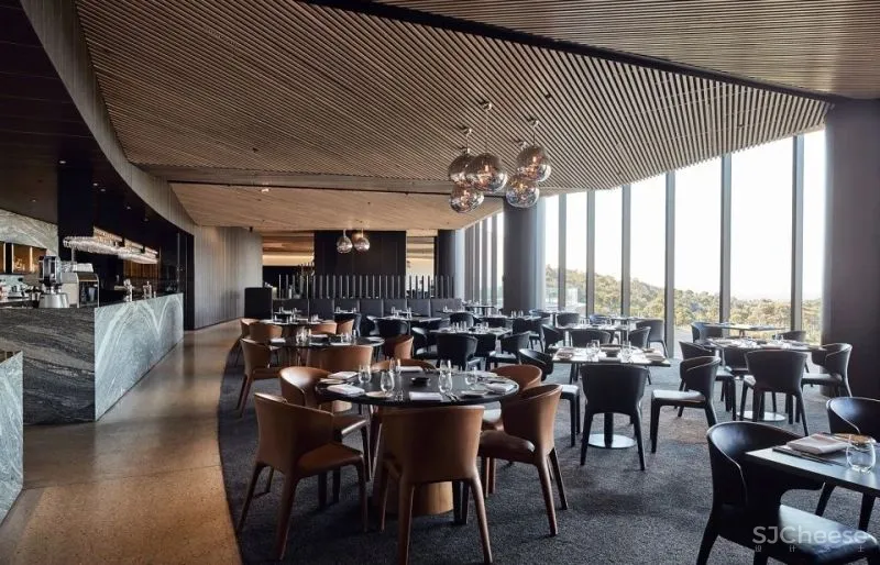 起伏沙丘中的舒展形体 RACV度假酒店 Wood Marsh