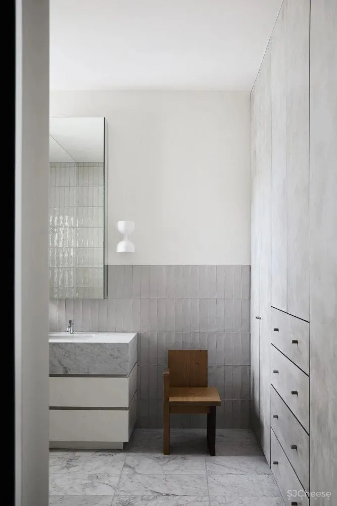 看惯了金碧辉煌的豪宅,怀念这种朴素的简约风