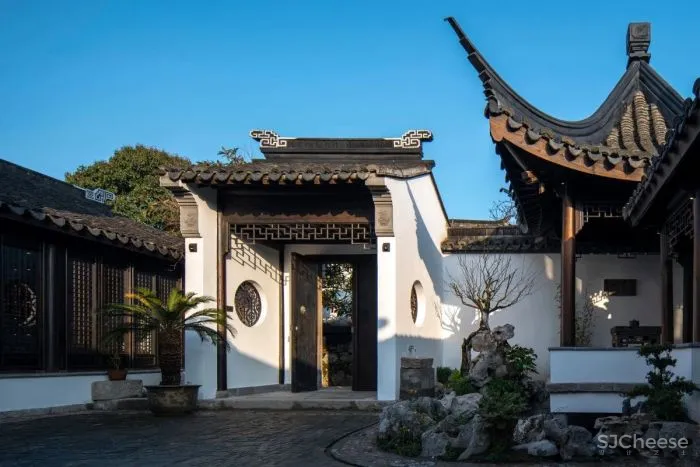 他花数百万修复明代老宅，只为回到500年前的生活