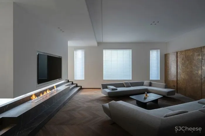 展 小 宁 苏州 500m² 极简大宅,治愈的家!