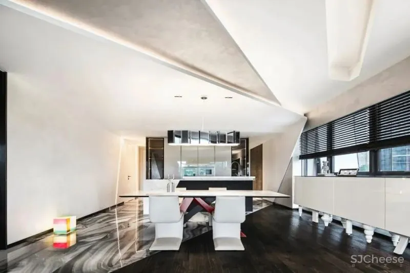 遁入时光之外 刘荣禄国际