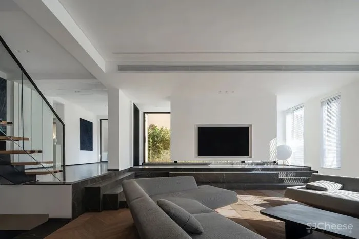 展 小 宁 苏州 500m² 极简大宅,治愈的家!