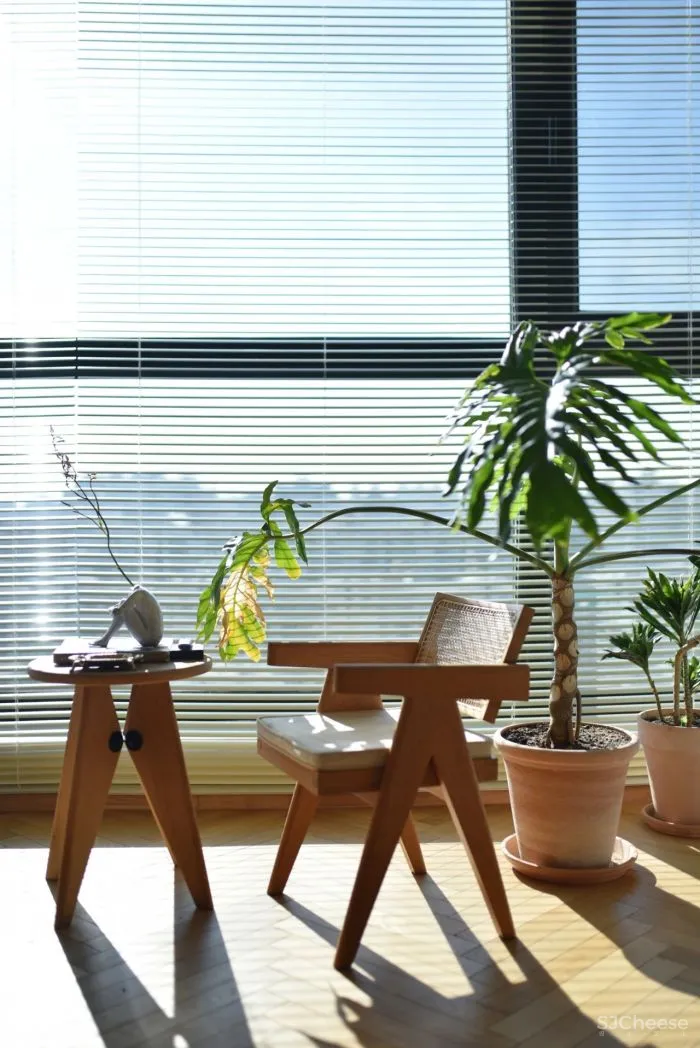 大面积浓郁红装进110m²的家,居然能清新