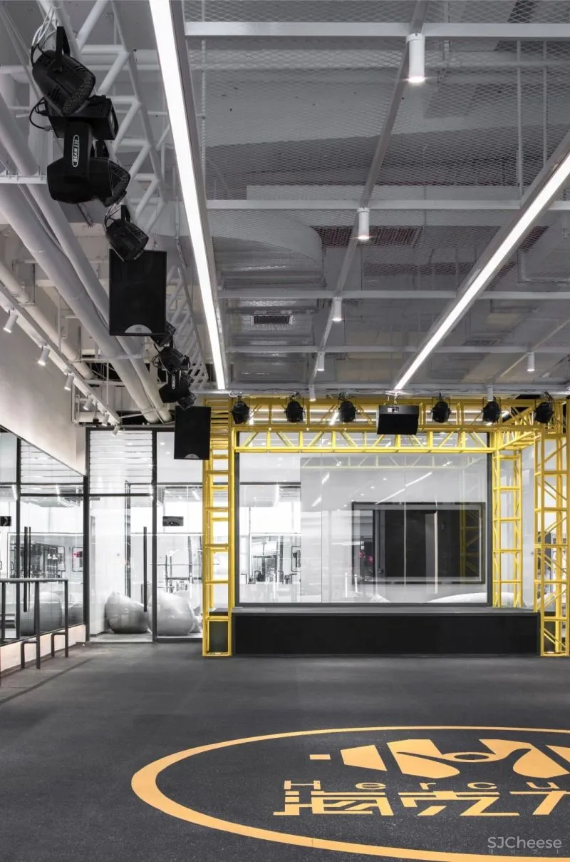 寸匠FF:海克力斯健身金地店