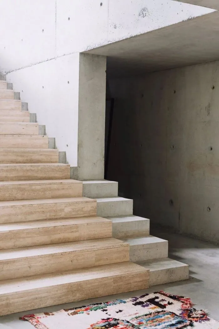 设计师夫妇的极简私宅，屋顶花园设计得太仙了！