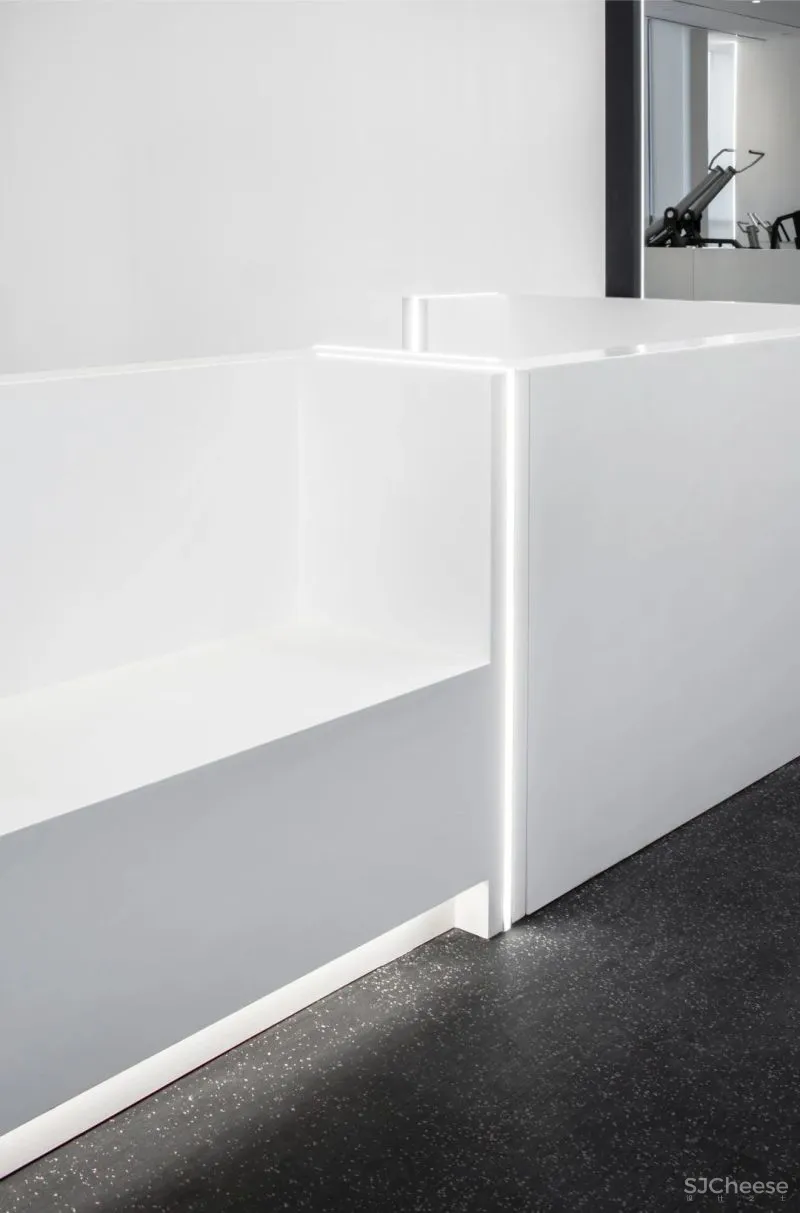 寸匠FF:海克力斯健身金地店