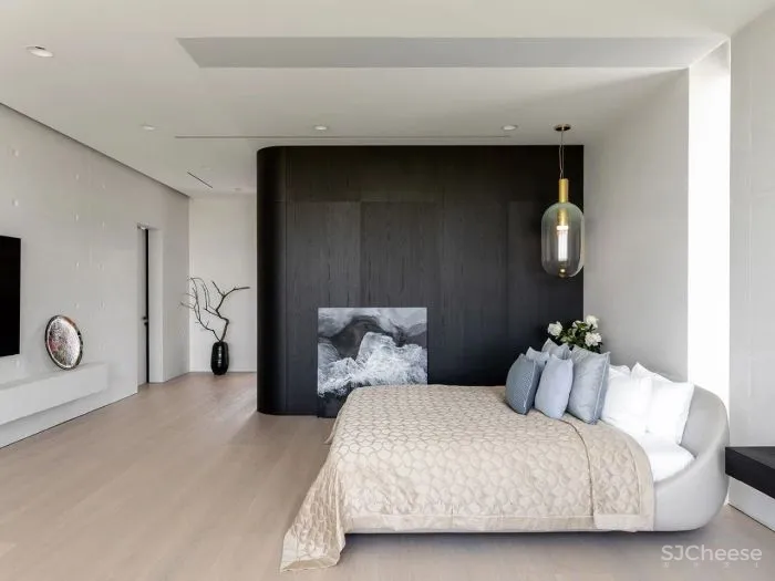 致敬安藤忠雄!5000㎡极简豪宅,用3万吨土“垫高“5米,只为看个风景?