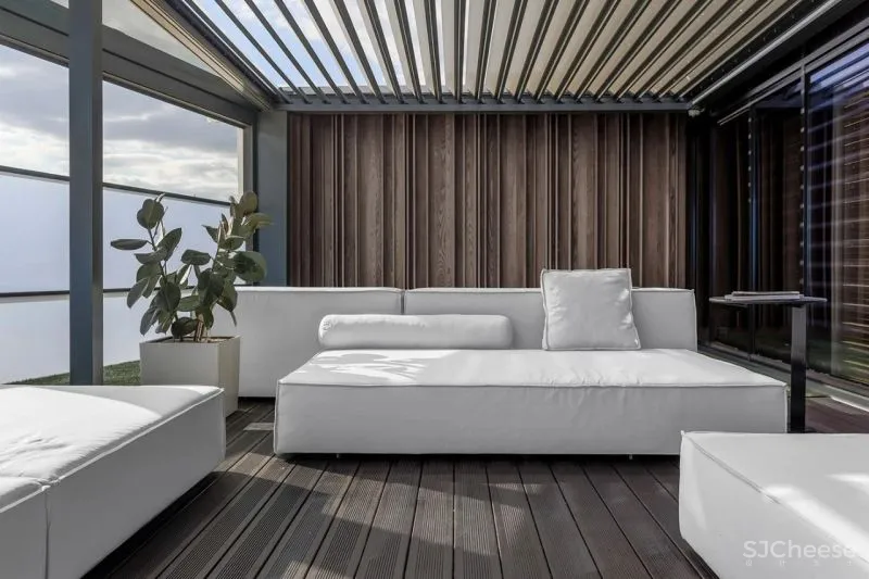 超广角落地窗私人公寓，不出户眺望整个黑海！