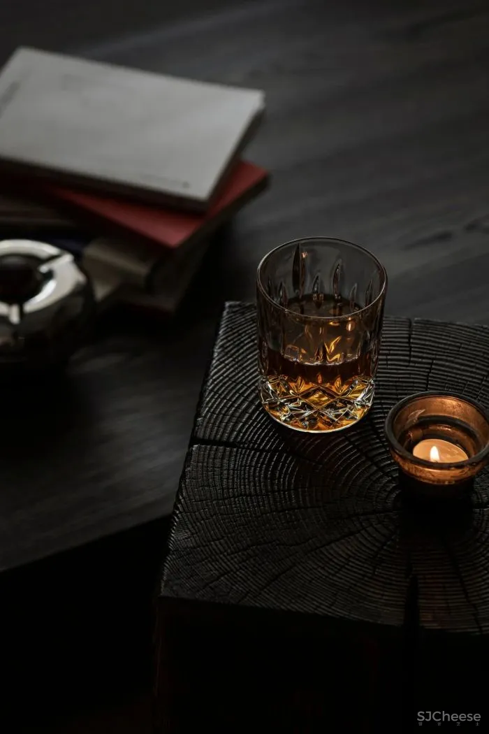 159㎡二居室,留白的空间实用又有格调