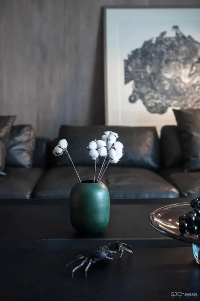 MIYUKO美域高 丨简单不平凡,这样的“高级黑”谁不爱