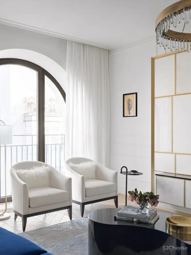 Iva Usubyan新作 独具质感