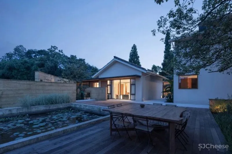 稻田里的家 园中有屋,屋中有院