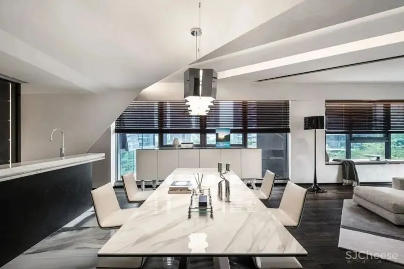 遁入时光之外 刘荣禄国际