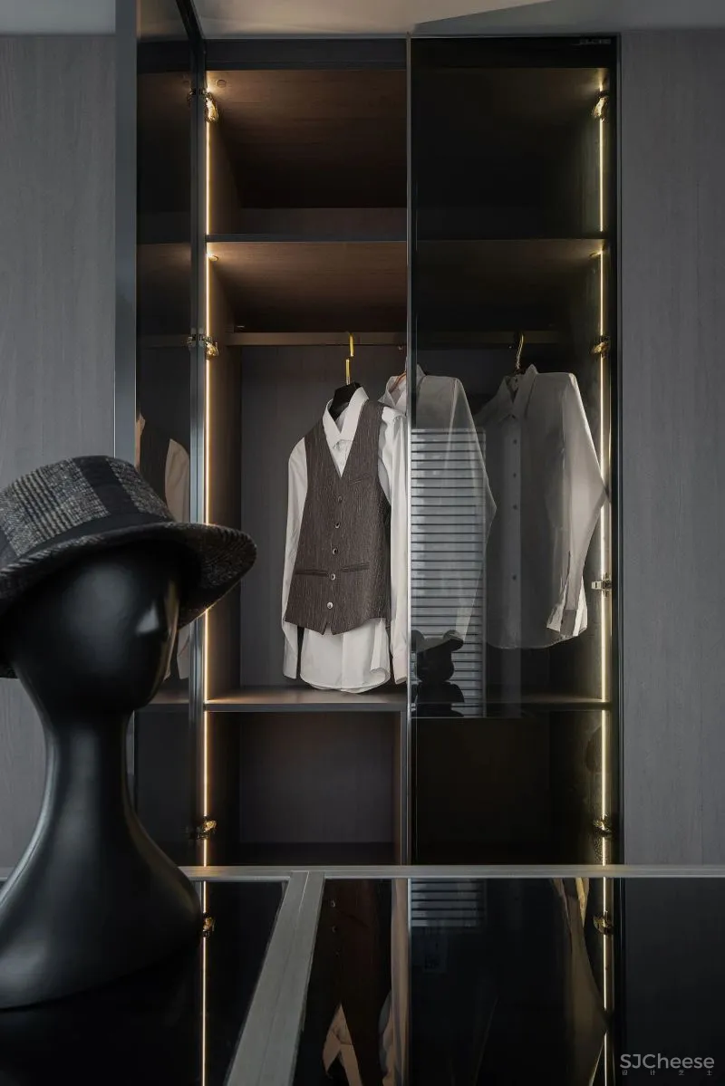 新作 王舒森:家人闲坐,灯火可亲