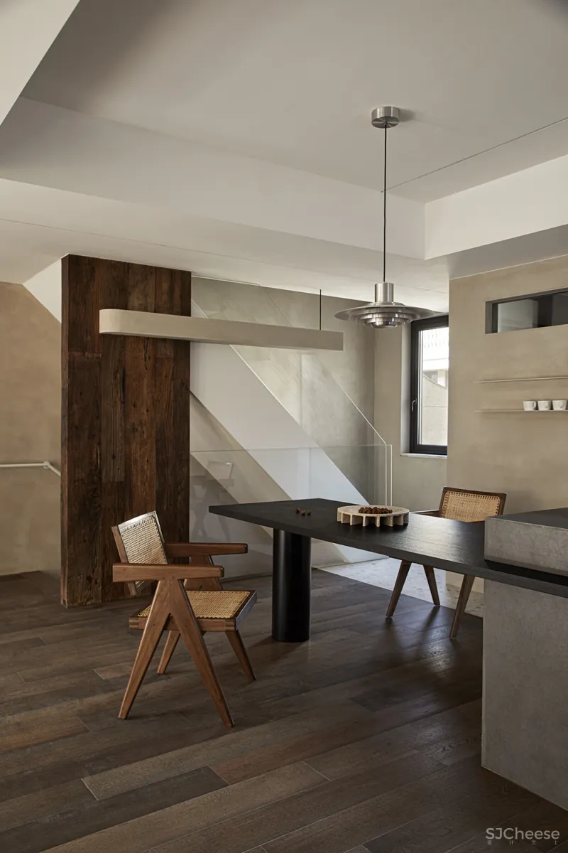 185㎡ 极简私宅,诧寂风 · 寻味生活本真!