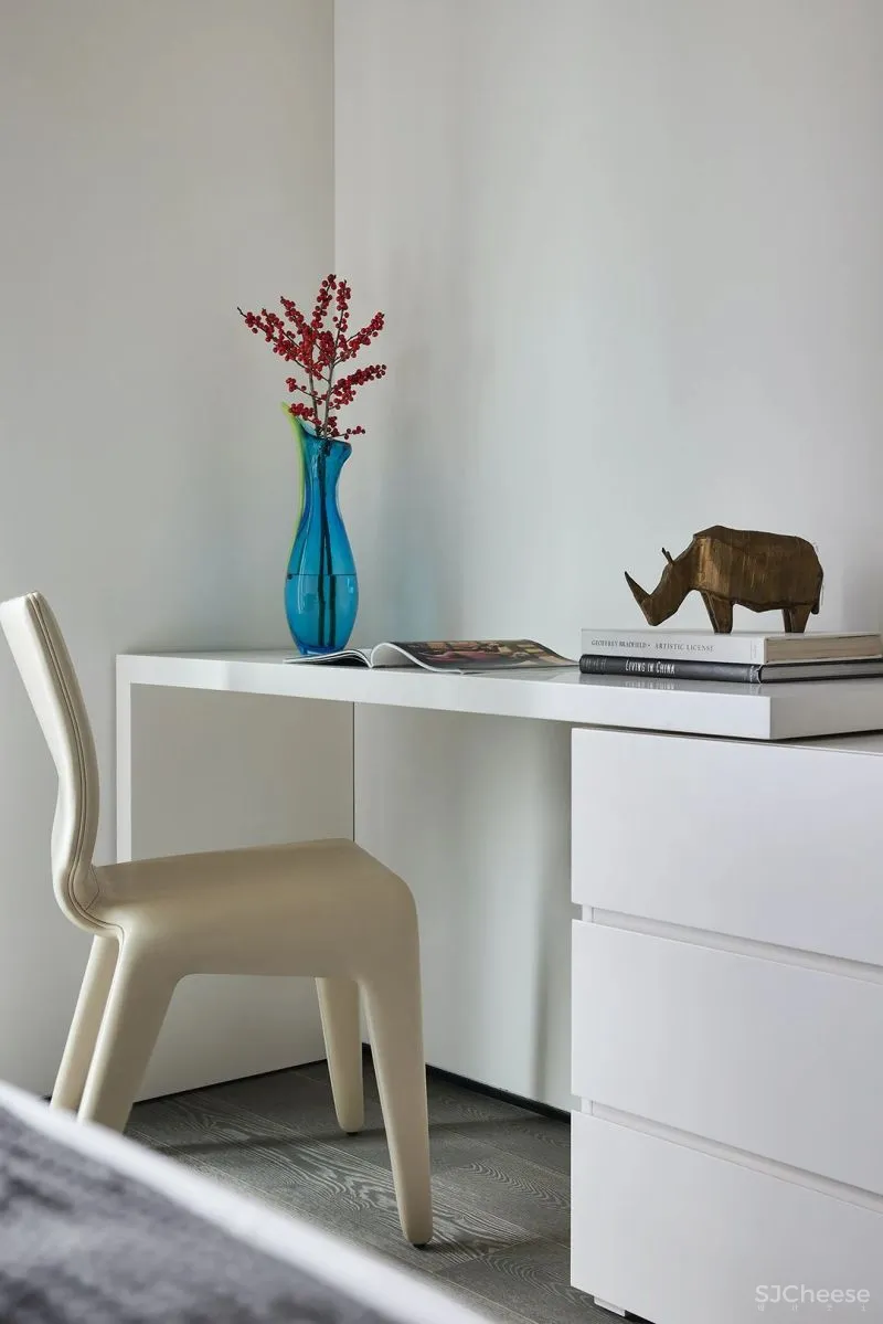 鸿艺源 深圳万科臻湾汇 310m² 大平层,触动心灵深处的艺术共鸣