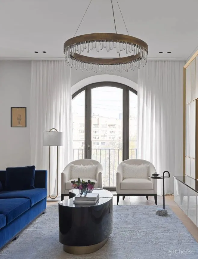 Iva Usubyan新作 独具质感