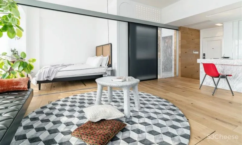 设计师独居51㎡,超大玻璃墙,卧室能隐身,地板能收纳!真·迷你豪宅!